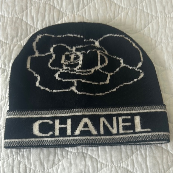 Chanel Black and White Beanie - Picture 1 of 3